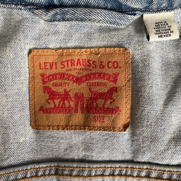 Men’s Levi denim jacket - Picture 2 of 6